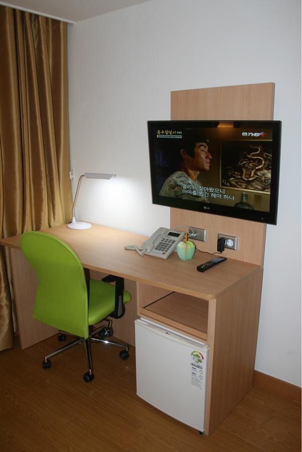 Gunsan Apple Tree Hotel מראה חיצוני תמונה