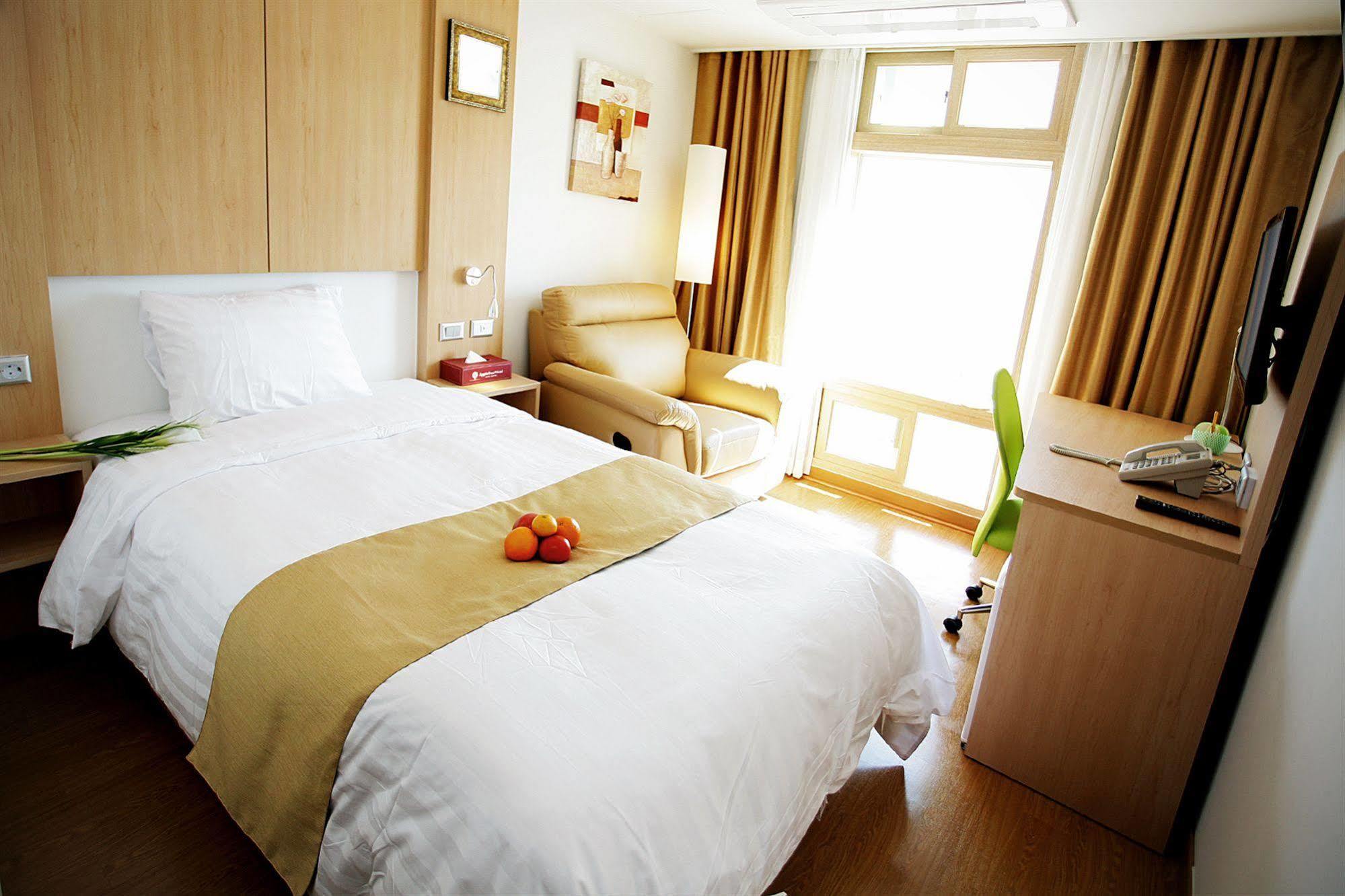 Gunsan Apple Tree Hotel מראה חיצוני תמונה