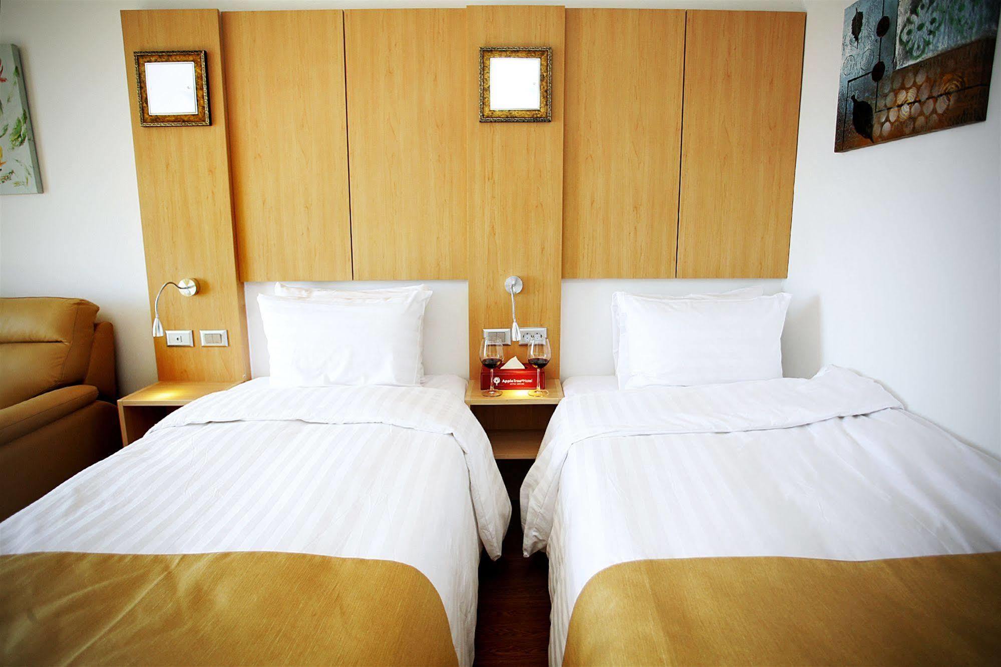 Gunsan Apple Tree Hotel מראה חיצוני תמונה